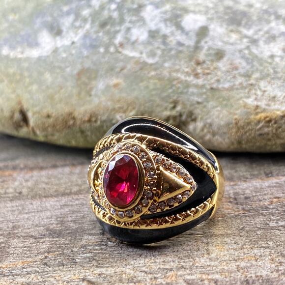 NEW Heirloom Collection Ruby & Rhinestone Statement Ring - Picture 12 of 16